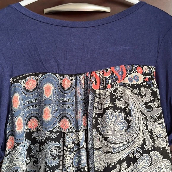 Honey Punch Seaside Mix Material Knit Top - Picture 8 of 11